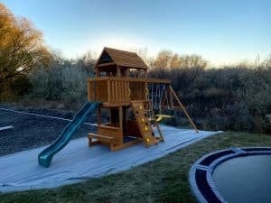 Read more about the article How to Choose the Perfect Playset for Your Outdoor Space