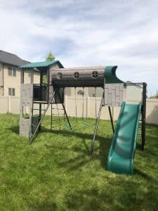 Read more about the article The Benefits of Custom-Built Playsets for Kids